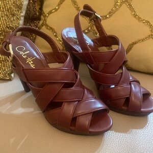 Cole Haan Leather size 6.5. Excellent condition. Genuine leather.